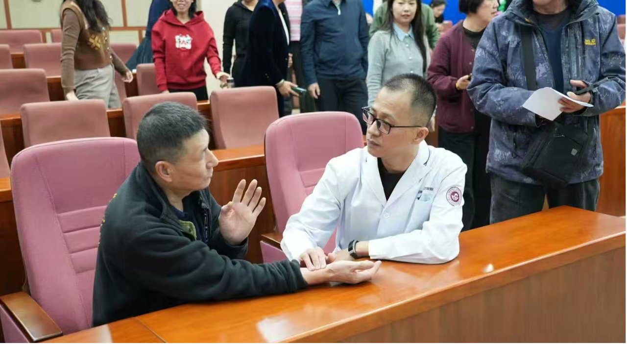 【共产党员先进事迹展播】张志亮：深耕中医妇幼一线 践行初心护佑巾帼健康